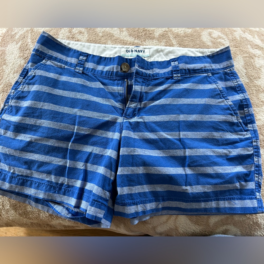 Old Navy Blue Striped Women’s Shorts size 2